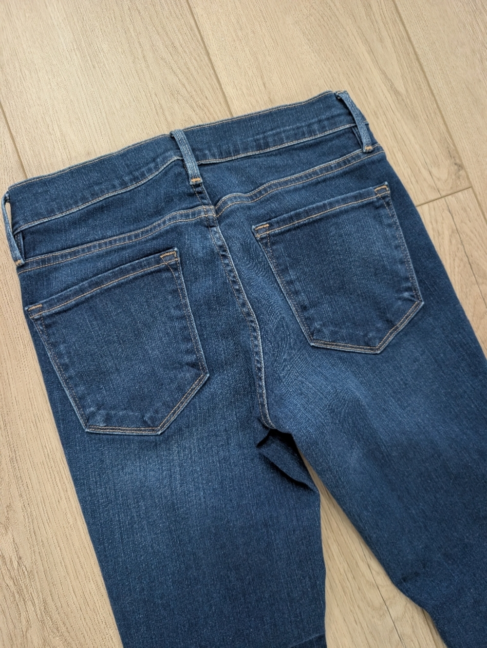 FRAME Le Skinny de Jeanne Jeans | Dark Blue - Picture 10 of 13